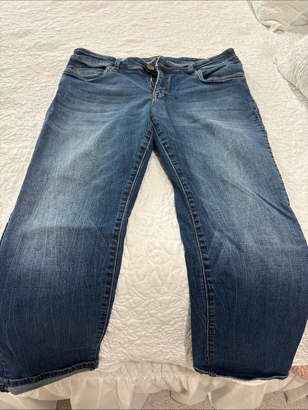 Kut from the Kloth Faded Blue Straight Leg Jeans